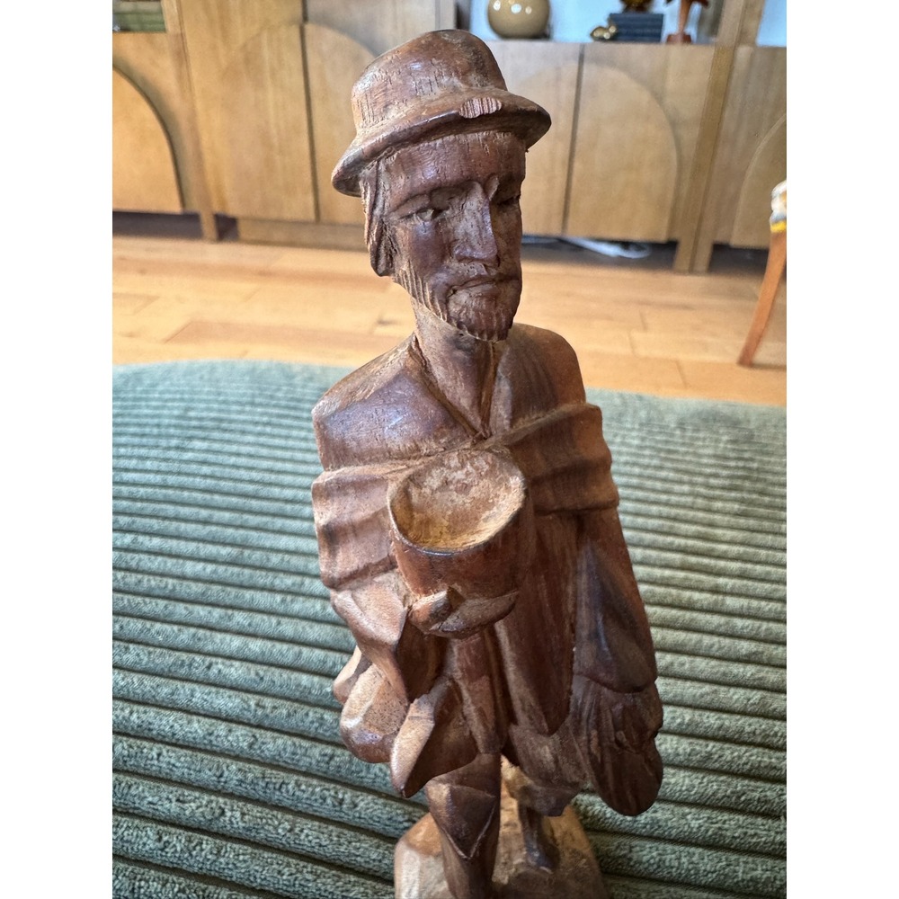 Vintage Hand Carved Wood Statue Figurine Man with Cup & Hat Rustic Decor - Picture 4 of 8